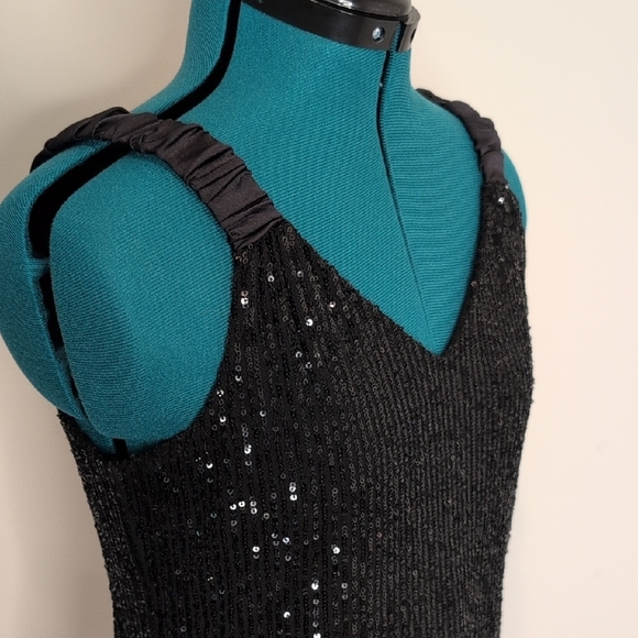 Vince Camuto Dresy Black Sequin Cami - Picture 5 of 6